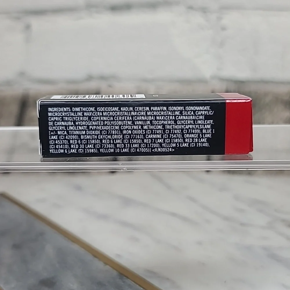 MAC Cosmetics Long-Wear Retro Matte Lipstick in Ruby Woo 707 - NWT/NIB
